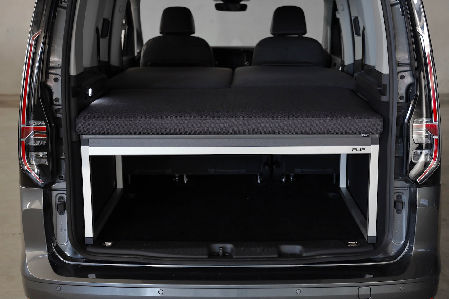 Volkswagen Caddy (2021→) adventure bed